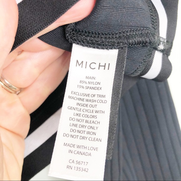 MICHI Cutout Crop Top APEX RIBBED LONG SLEEVE - Picture 14 of 15